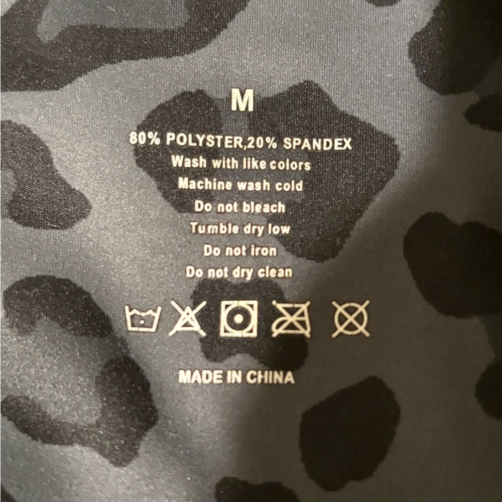 Leopard Print Leggings - Picture 3 of 3